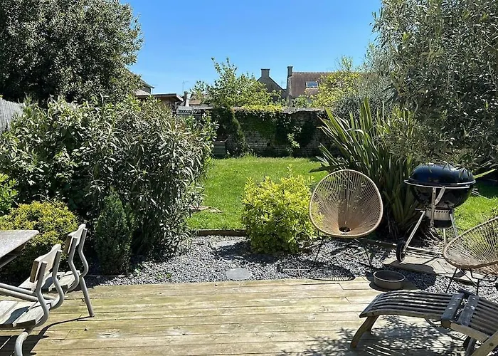 Charming House, Les Embruns Villa